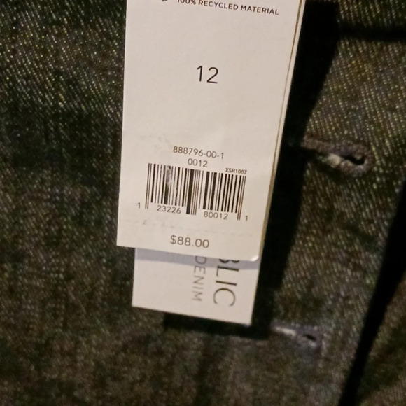 NWT Banana Republic Denim skirt - Picture 3 of 6